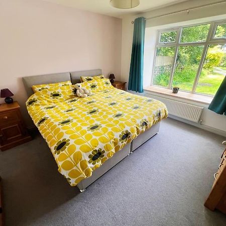Self-Contained Ensuite Double Or Twin Bedroom In Pentir Бангор Экстерьер фото
