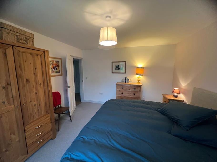 Self-Contained Ensuite Double Or Twin Bedroom In Pentir Бангор Экстерьер фото